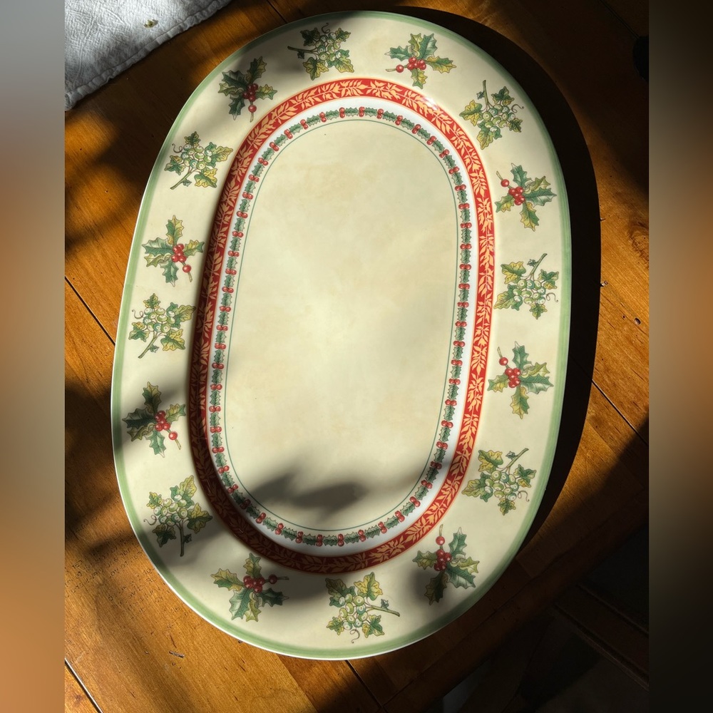 NWOT Rare Vintage Designer Brand Villeroy & Boch Serving Platter 14” by 9”